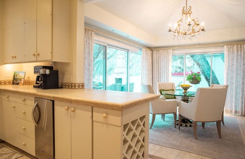 Quail Lodge House | Casual Elegance on the Golf Course