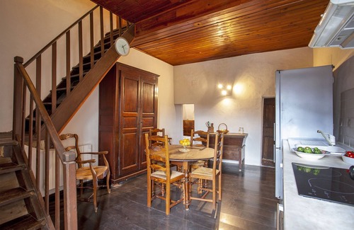Santo-Pietro-di-Tenda Apartment | Casuccia apartment is located in a typical village house