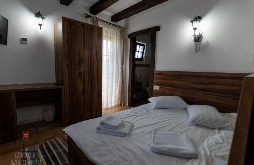 Partestii de Sus Cabin | Casuta de pe dealul Cojocului