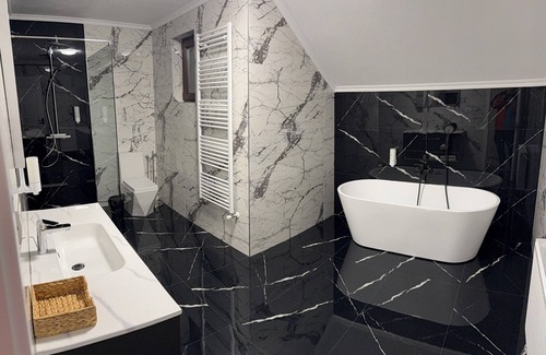 Novaci House | Casuta de pe Ses