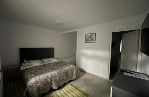 Pausesti-Maglasi House | CASUTA MAGICA