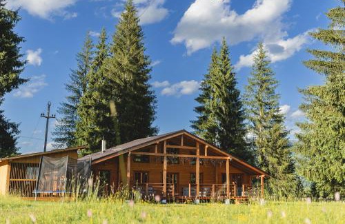 Saru Dornei Ski Chalet | Casute cu cerdac