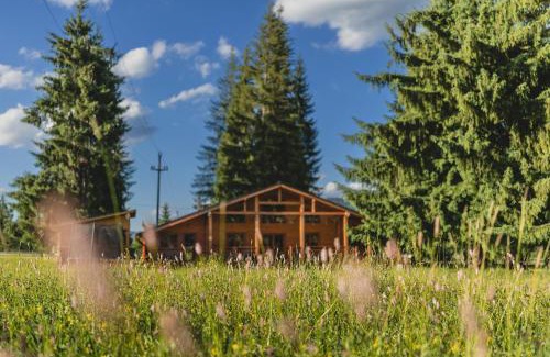 Saru Dornei Ski Chalet | Casute cu cerdac