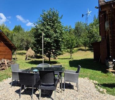 Corbi House | Casutele din Livada