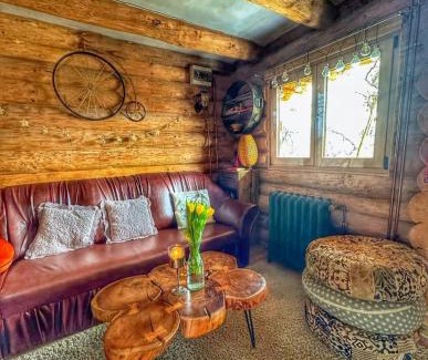 Corbi House | Casutele din Livada