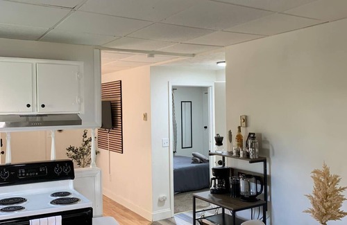 Freemansburg Apartment | Cat-Friendly 2-Bedroom Apartment With WiFi In Charming Freemansburg