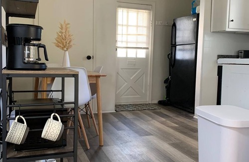 Freemansburg Apartment | Cat-Friendly 2-Bedroom Apartment With WiFi In Charming Freemansburg