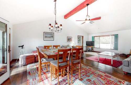 Cat Hill House | Cat Hill - 436 Tamarack