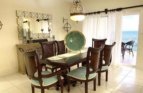 Villa Hermosa Apartment | Catalina bay