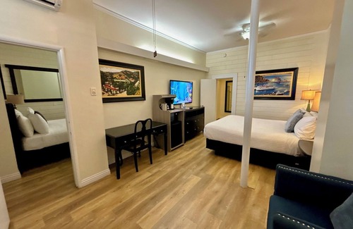 Avalon Hotel | Catalina Courtyard Suites
