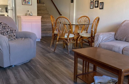 Avalon Condo | Catalina Got Cart Condo !