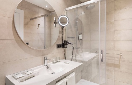 Santa Aurelia-Cantabrico-Atlantico-La Romeria Hotel | Catalonia Híspalis