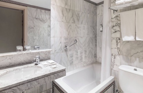 Santa Aurelia-Cantabrico-Atlantico-La Romeria Hotel | Catalonia Híspalis