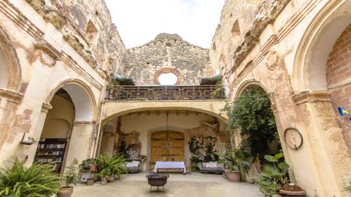 Vila-Rodona Villa | Catalunya Casas Breathtaking 18th Century Converted Convent!