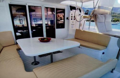 Pointe du Bout Boat Rental | Catamaran baie des 3 ilets