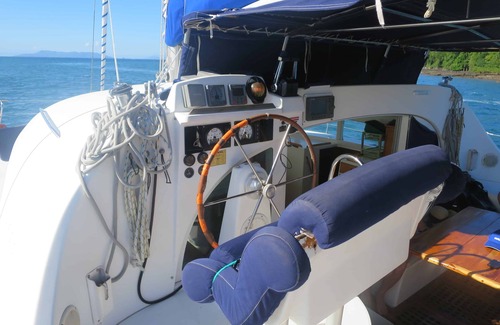 Nosy Tanihely Boat Rental | Catamaran LAGOON 380