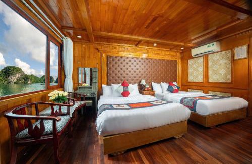 Cat Hai Boat Rental | Catba Sunlight Lan Ha Cruise