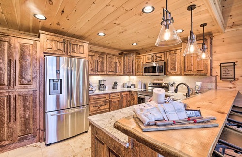 Foxfire Estates Cabin | Catch-a-Dream Retreat