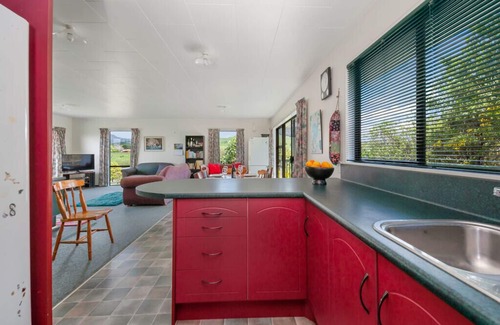 Kuratau Cottage | Catch and Release - Taupo Holiday Home