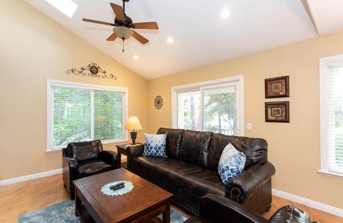 Fallbrook House | Catch Me a Cab-Active Winery House