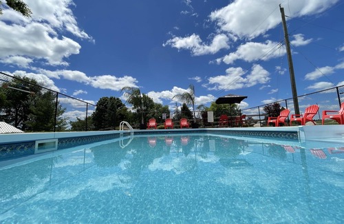 Campbellford Cottage | Catch More Resort