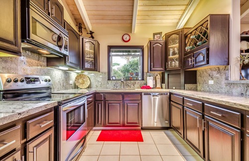 Bluffs House | Catch the Sunset! Beautiful Ocean View Home with A/C, and Lots of Space!