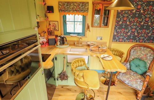 Keal Cotes Cottage | CATCHWATER, pet friendly, country holiday cottage in East Kirkby