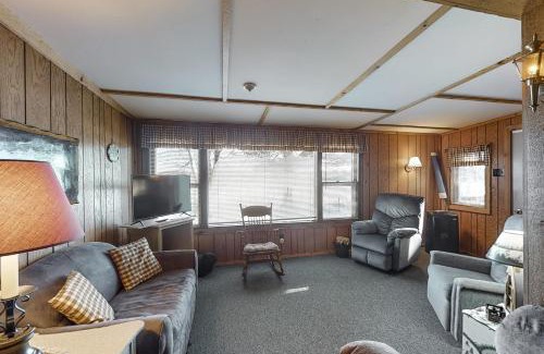Eagle River House | Catfish Cottage A