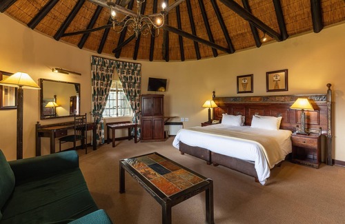 Okhahlamba Hotel | Cathedral Peak Hotel