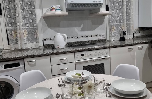 Burgos Apartment | Cathedral and Castle: Tranquility in the heart of Burgos.