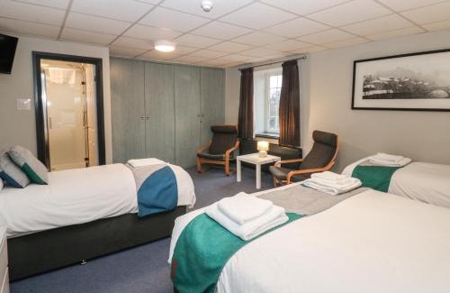 Murton House | Cathedral Room