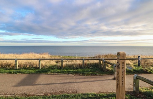 Murton Cottage | CATHEDRAL ROOM, pet friendly, with a garden in Murton, County Durham