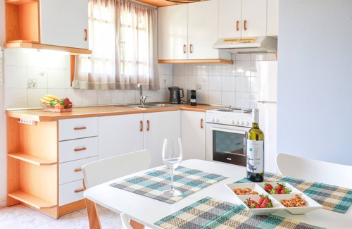 Poros Apartment | Catherine Blue Suite 1 - 4 minutes off the beach