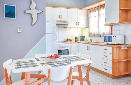 Poros Apartment | Catherine Blue Suite 2 - 4 minutes off the beach