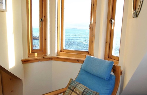 Cellardyke House | Catherine Cottage seaside home