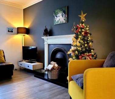 Newry House | Cathleen's Cottage