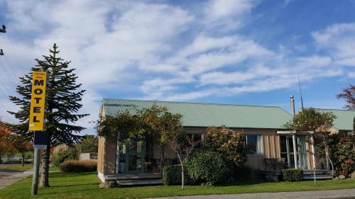 Owaka Hotel | Catlins Area Motel