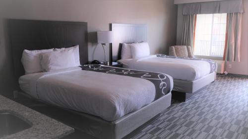 Tulsa Hotel | Catoosa Inn & Suites