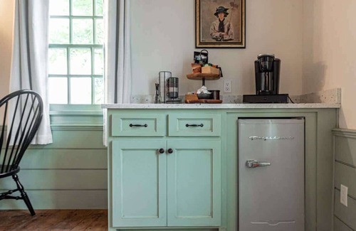 Waco House | Catskill upstairs suite - The Mohawk Valley House