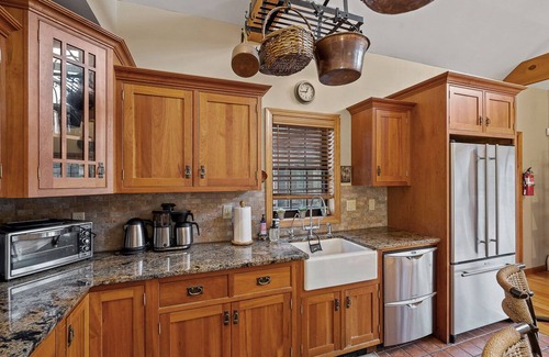 Stone Ridge House | Catskills Country Retreat: Hike | Relax | Unwind