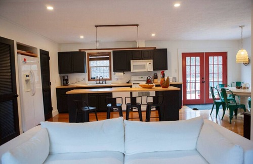 Catskill House | Catskills Escape w/Movie Room, Bar & Forest Trails (3Bdr)