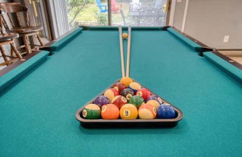 Circleville House | Catskills Getaway 3BR Retreat with Media Room, Near Casino, Bethel Woods and More
