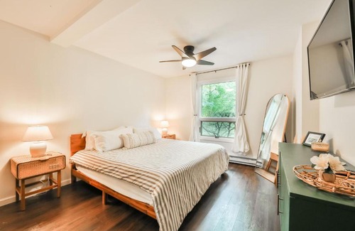 Hunter Apartment | Catskills Oasis True Ski In Out on Hunter Mountain That Fits 6