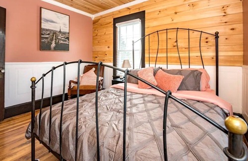 Fallsburg House | Catskills Old Falls House+Tiny Artist Studio