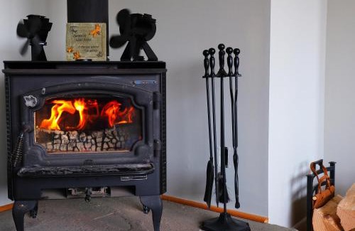 Roxbury House | Catskills Retreat Lodge