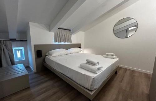 Caselle Apartment | Catullo Lounge and Rooms Near The Airport