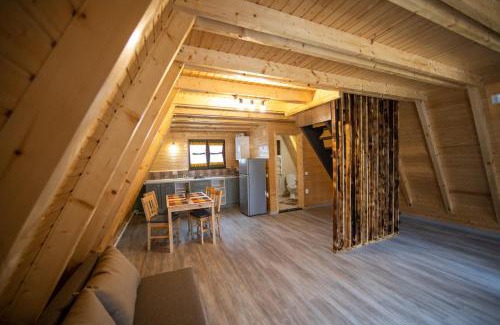 Dragoslavele Cabin | Catunul din Podei A-Frame