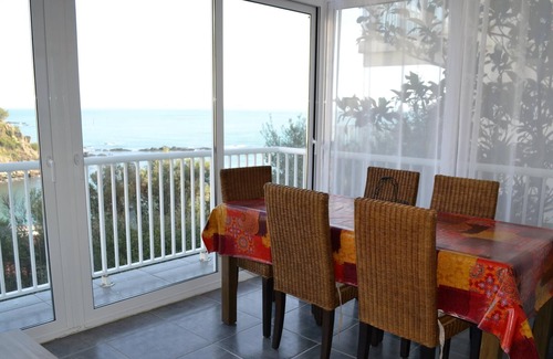 Llanca Apartment | CAU DEL LLOP 7 Fantastic apartment in the seafront