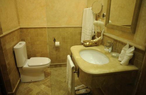 Yerevan Hotel | Caucasus Hotel