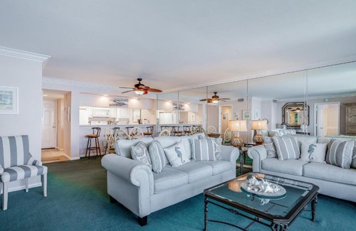 Punta Rassa House | Causeway Dreams & Sanibel Sunsets